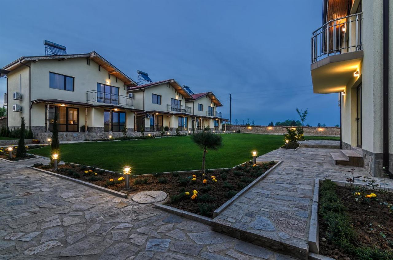 Alex Village Shkorpilovtsi Ngoại thất bức ảnh